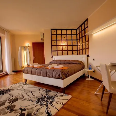 Ponterio-pian Di Porto Sleeps 10 Pool Air Con *