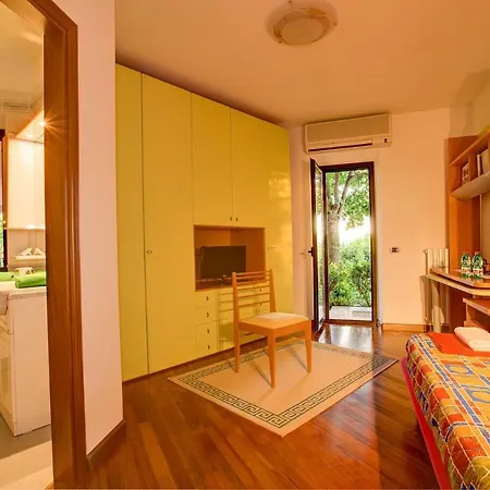 Ponterio-pian Di Porto Sleeps 10 Pool Air Con Due Santi