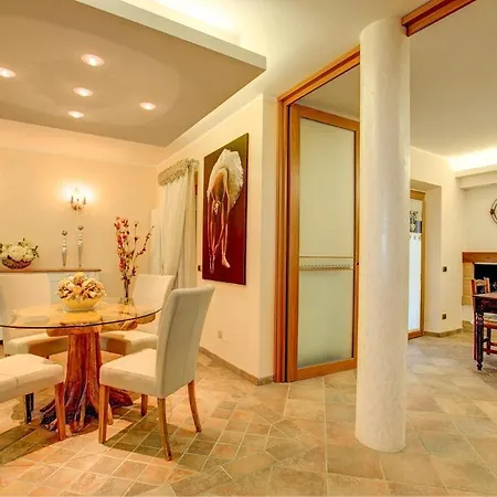 Vila Ponterio-pian Di Porto Sleeps 10 Pool Air Con *